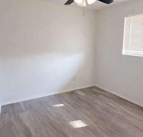 2512 W Ocotillo Rd #3 — Photo 4