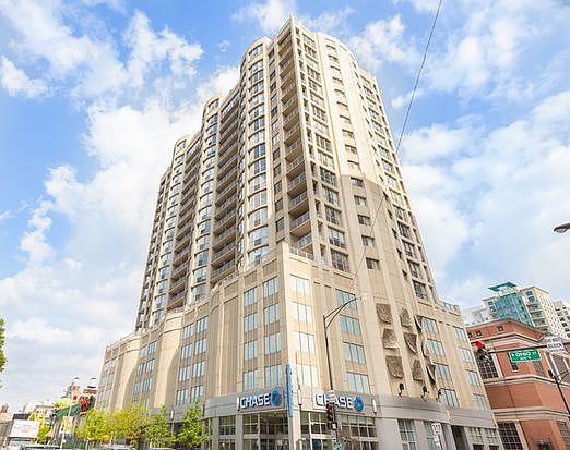 1st image of 600 N Dearborn St APT 611
