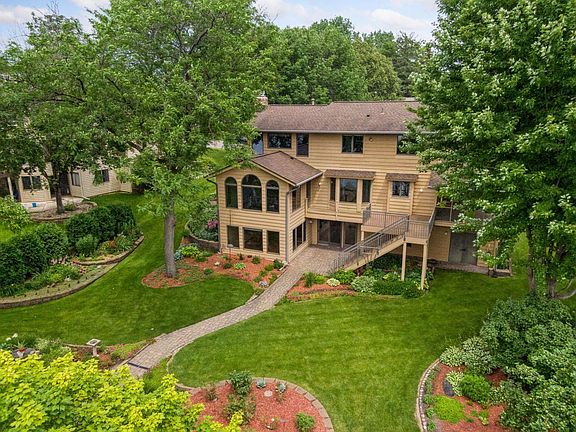 3rd image of 4705 Goldenrod Ln N