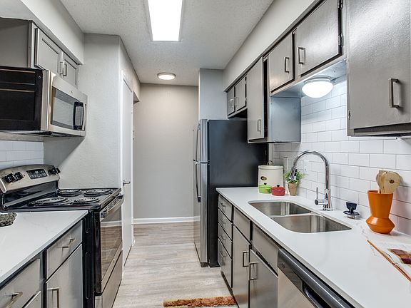 2nd image of 800 Link Dr #2-115