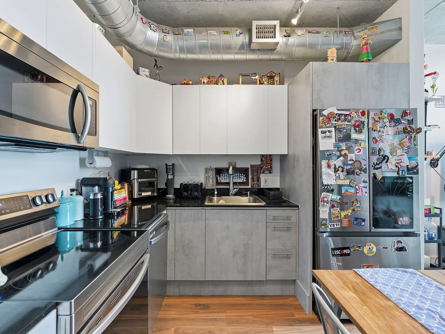 2 bed, 1255 sqft, $4,500 — Photo 3