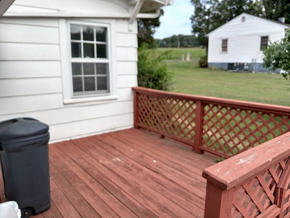 3rd image of 2827 Wilkinson Pike