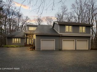 1103 White Tail Xing, Pocono Pines, PA