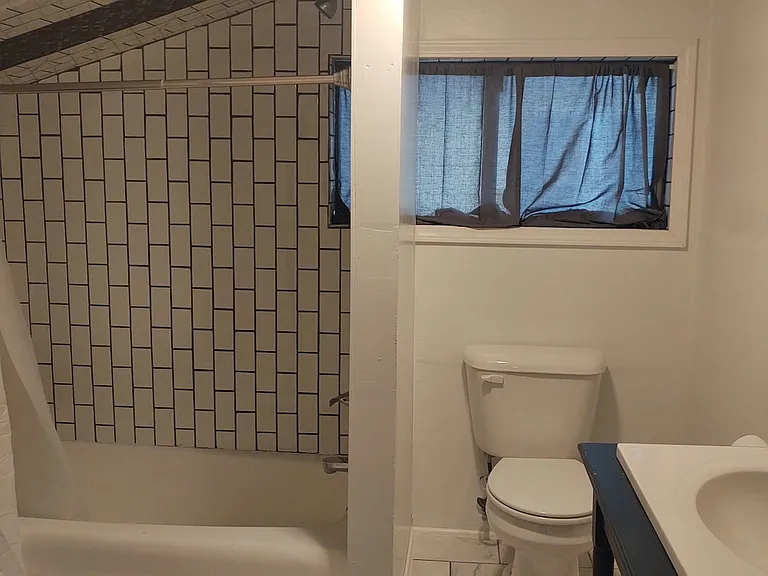 719 W Faulkner St #719 — Photo 18