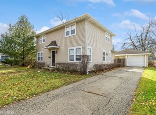 2411 Wing St, Rolling Meadows, IL 60008