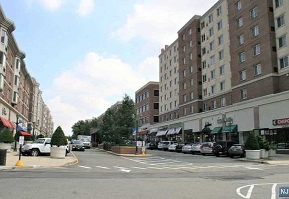 2nd image of 5411 City Pl #5411