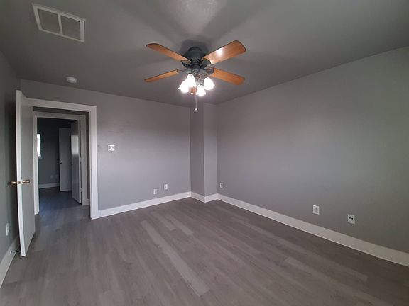 5th image of 6103 Settlers Square Ln