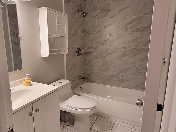 5th image of 1734 Gladys St #2