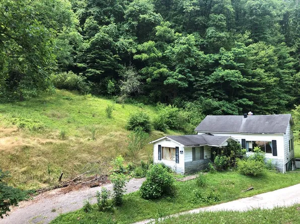 223 No 4 Hl, Jenkins, KY 41537