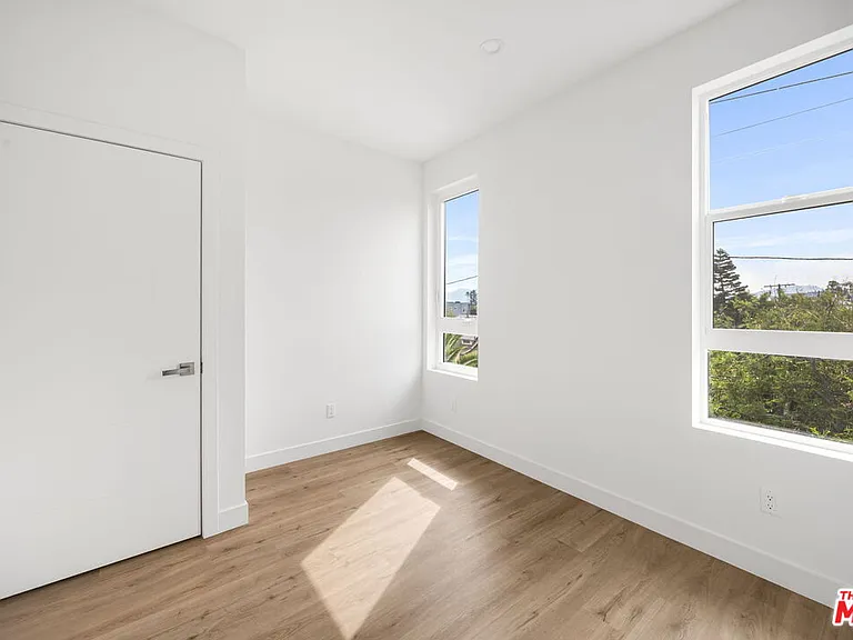 11253 Hatteras St — Photo 16