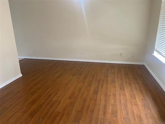 2nd image of 9725 Sycamore Dr