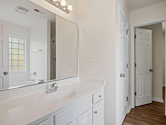 5th image of 835 Brookhannah Ct