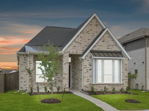 11902 Salty Bend Dr, Mont Belvieu, TX 77580