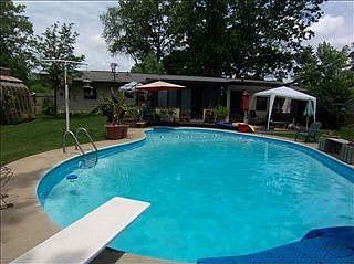 5th image of 819 Sunset Ave