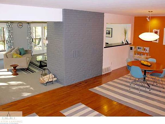 4th image of 305 Wayland Ave
