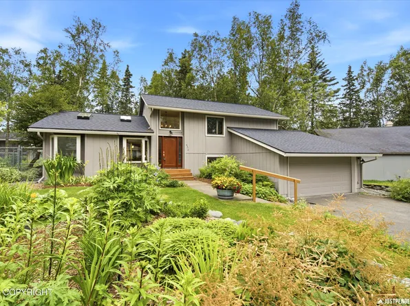 8370 Majestic Dr, Anchorage, AK 99504