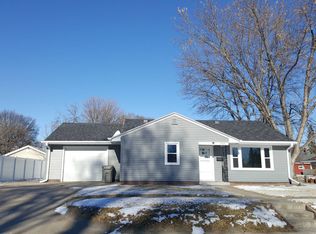 1905 25th St, Central City, NE 68826