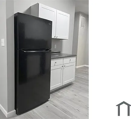 812 Appleton St — Photo 3