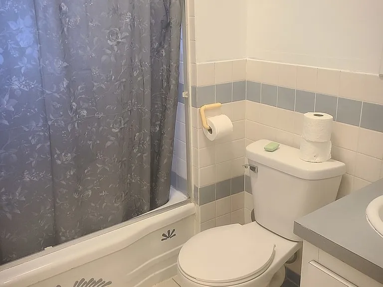 630 Whitney Ave — Photo 32