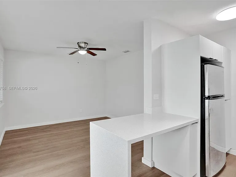 1280 NE 105th St #6 — Photo 7