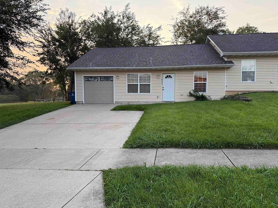 1st image of 1902 Arbor Ln
