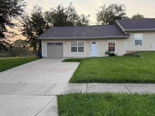1902 Arbor Ln, Crest Hill, IL 60403