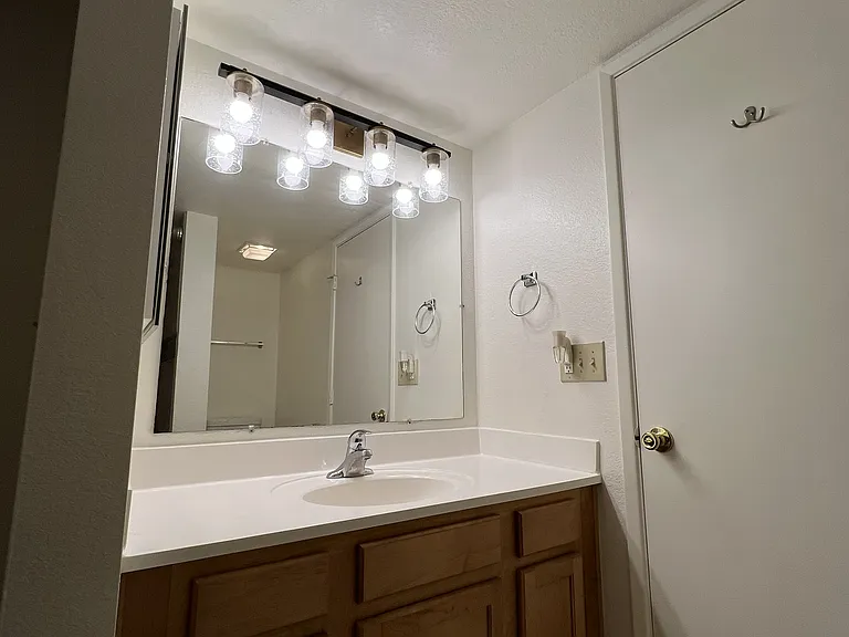 1340 E Recker Rd #237 — Photo 21