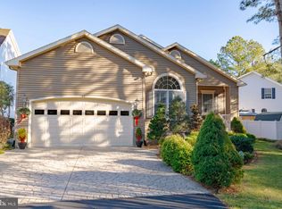 22 Boatswain Dr, Berlin, MD 21811