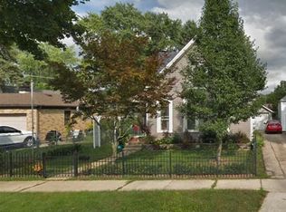 509 Lavoie Ave, Elgin, IL 60120