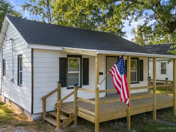 854 N Church Street N, Austin, IN 47102