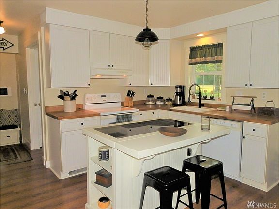 5th image of 282 Octopus Ave NE