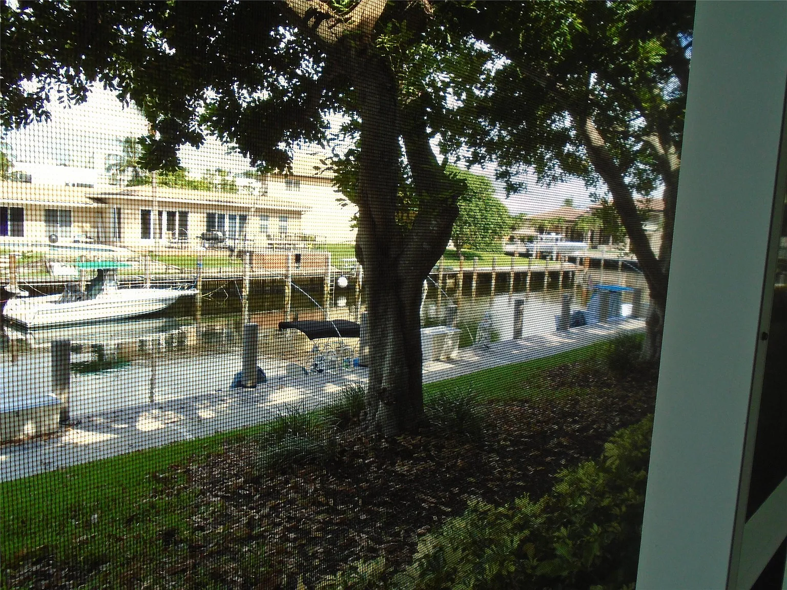 2 bed, 2.0 bath, 1056 sqft, $2,100 — Photo 1