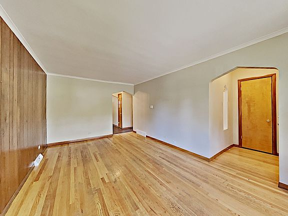 5th image of 4830 W 98th Pl