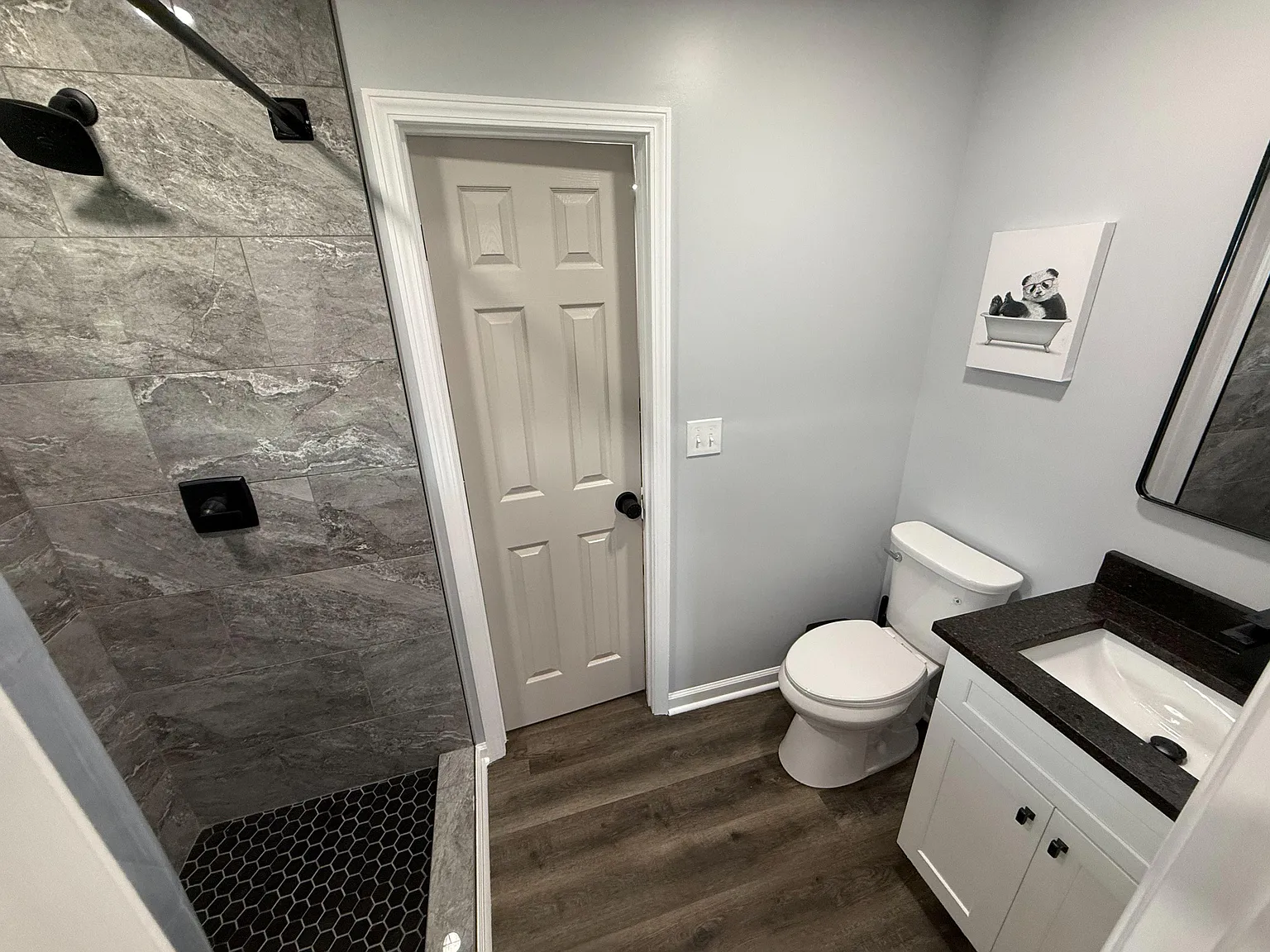 4 bed, 2.0 bath, 1400 sqft, $1,048 — Photo 3