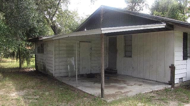 2nd image of 1008 Russell Ave
