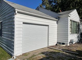 214 Sherman St, Belleville, IL 62221