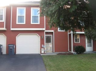 16 Kimberly Ct, Clifton Park, NY 12065
