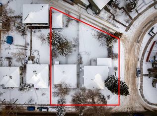 2645 S 21st St SW, Calgary, AB T2T 5A9