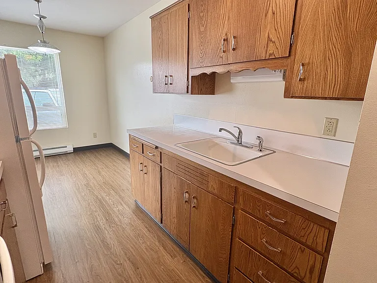 540 Williams Ave N #5 — Photo 6