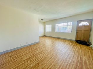 3205 W 60th St #A, Los Angeles, CA 90043
