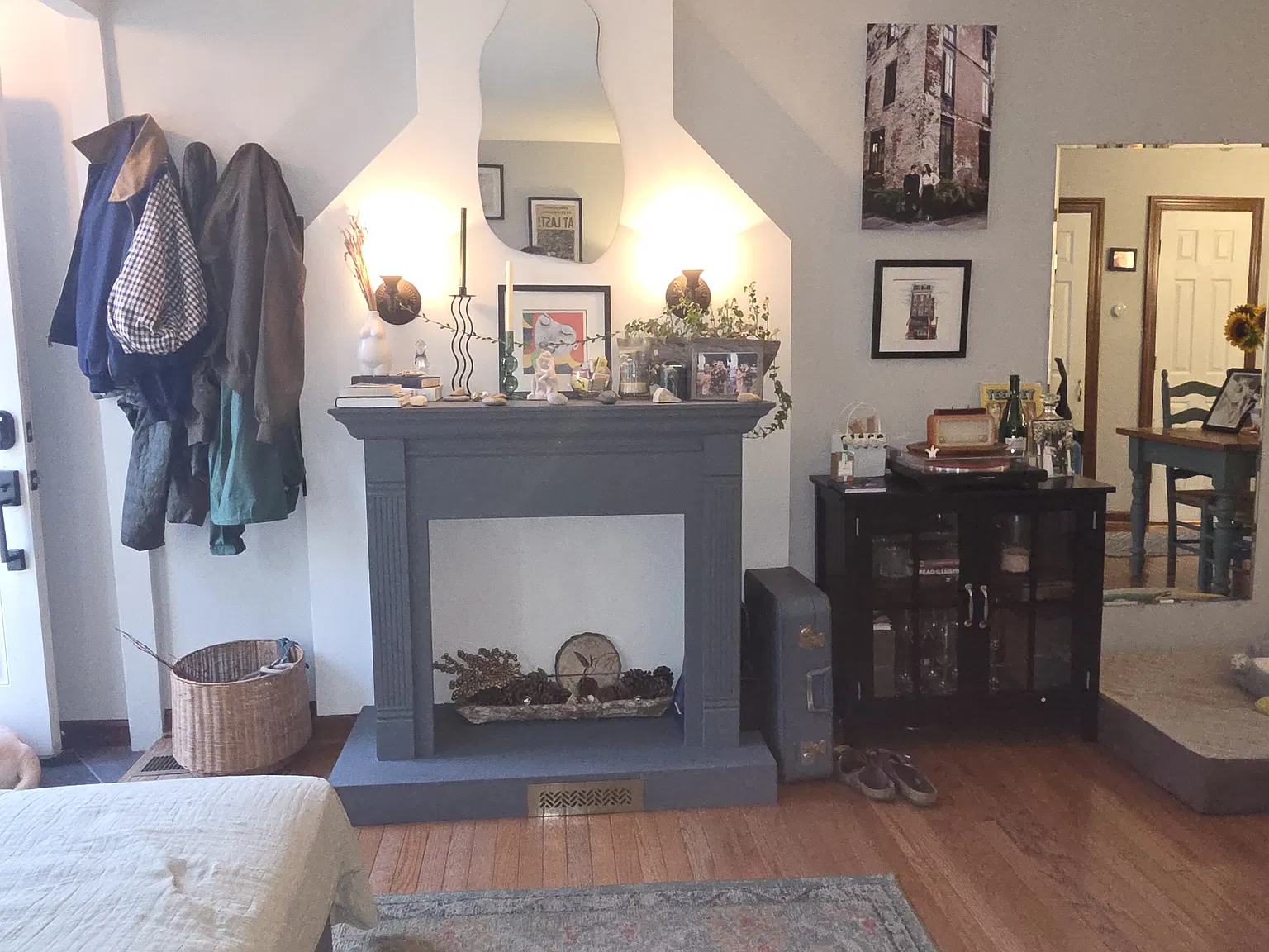 2 bed, 952 sqft, $2,200 — Photo 3
