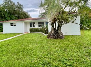390 NE 128th St, North Miami, FL 33161