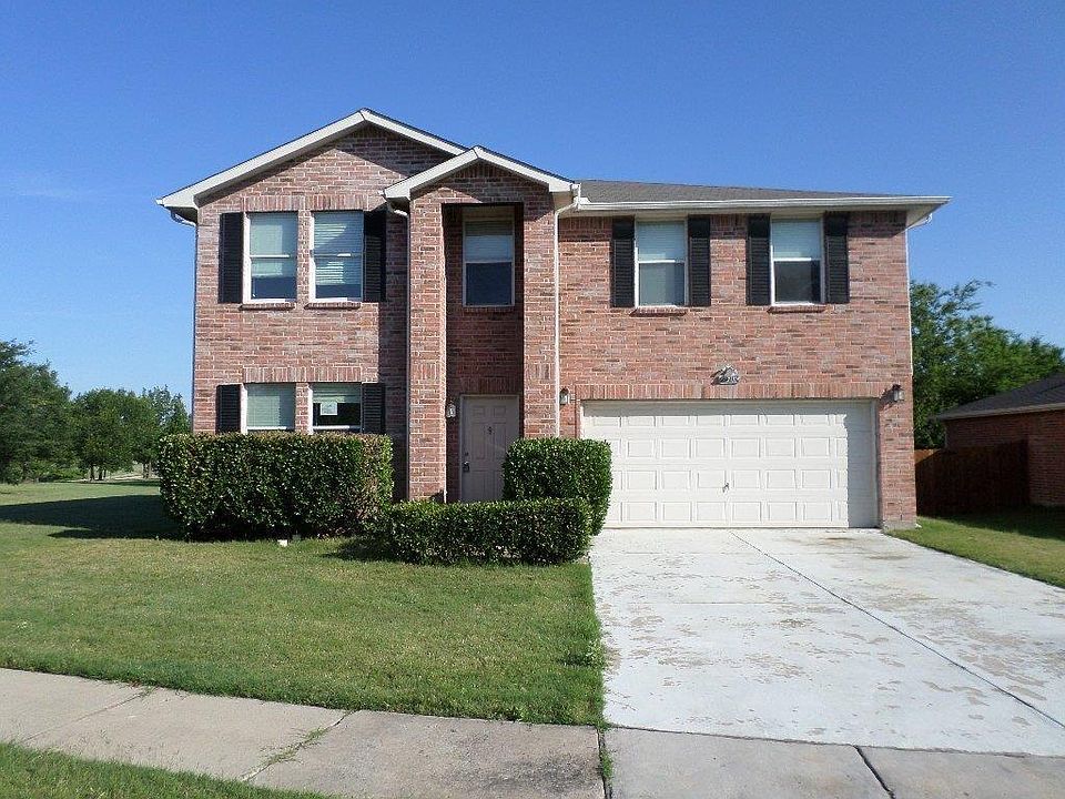 1st image of 2401 Spruce Ct
