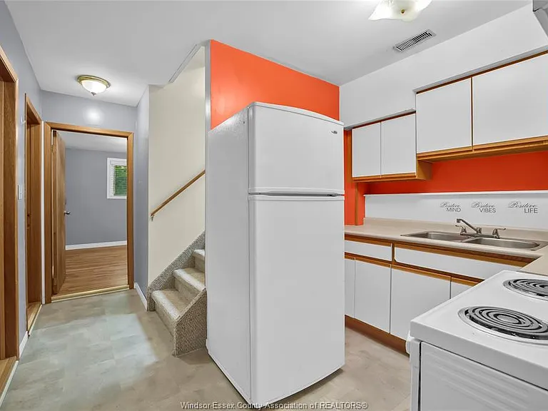 463 Randolph Ave — Photo 19