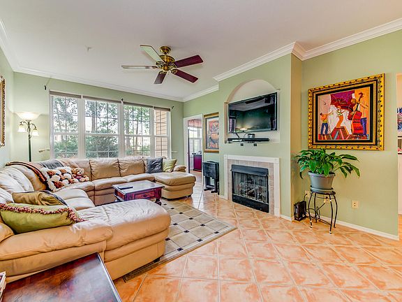 5th image of 13810 SUTTON PARK Drive #519