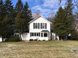 27322 N Saint Marys Rd, Mettawa, IL 60048