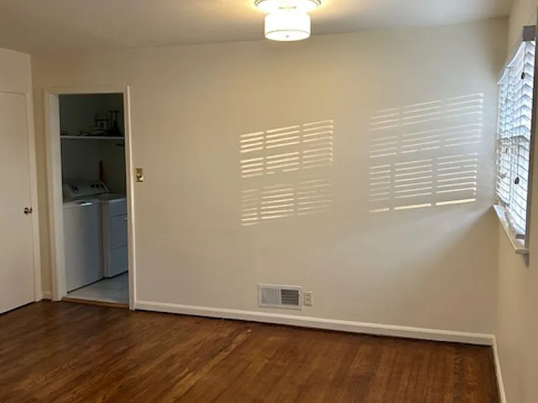 4025 Montclair Rd — Photo 3