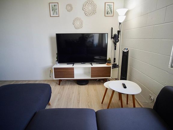 3rd image of 909 Ala Nanala St APT 1801