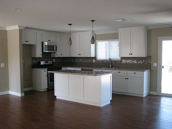 5th image of 26259 Stanford St