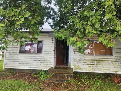 20 Fairview Ave, London, OH, 43140